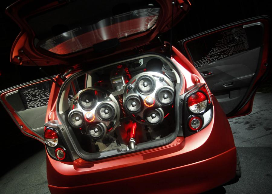  Chevrolet Sonic Boom Concept 2011 года  (фото 8 из 11)
